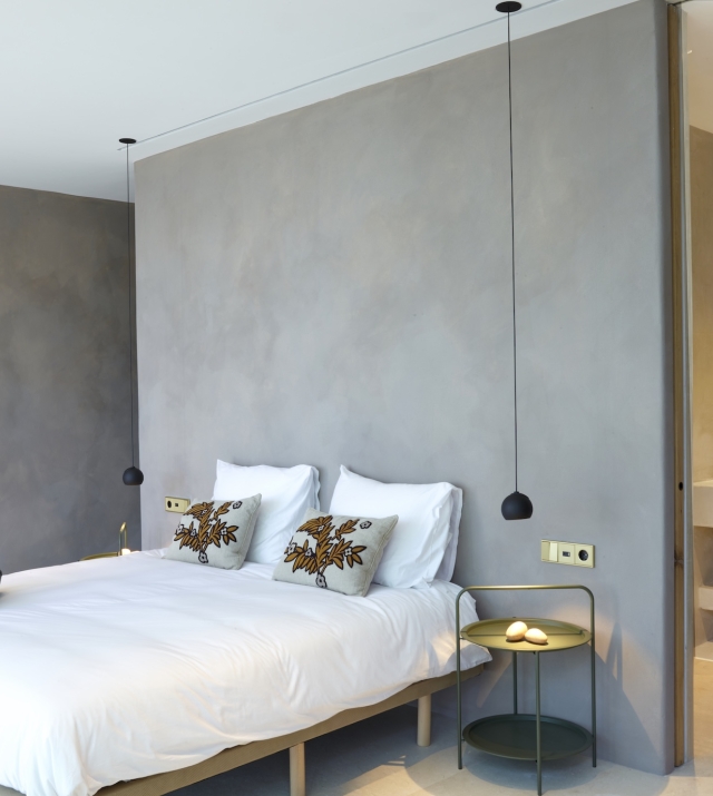 Resa Estates Ibiza koop sale Cala Moli villa seaviews modern bedroom 4.jpg